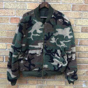 Alpha Industries MA-1 Reversible Sherpa Fleece Camo Jacket Large